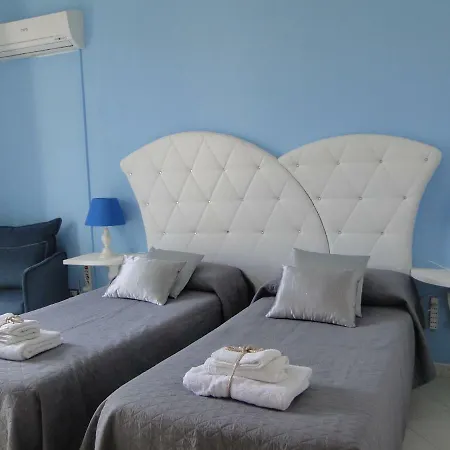 Le Vele Oda ve Kahvaltı 2*