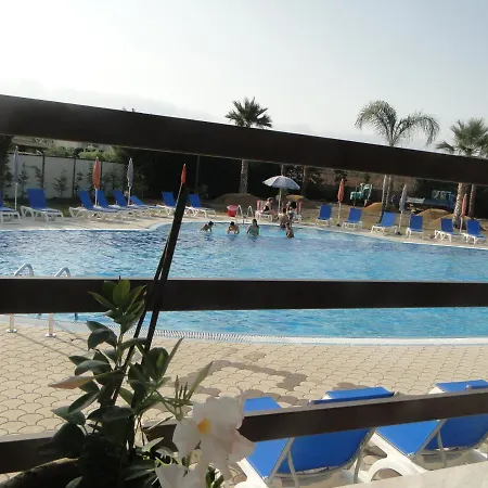 Le Vele Bed & Breakfast Campofelice Di Roccella
